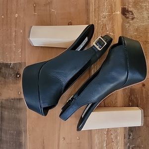NWB Steve Madden Black Leather Peep-toe Platform Block Heels Size:9